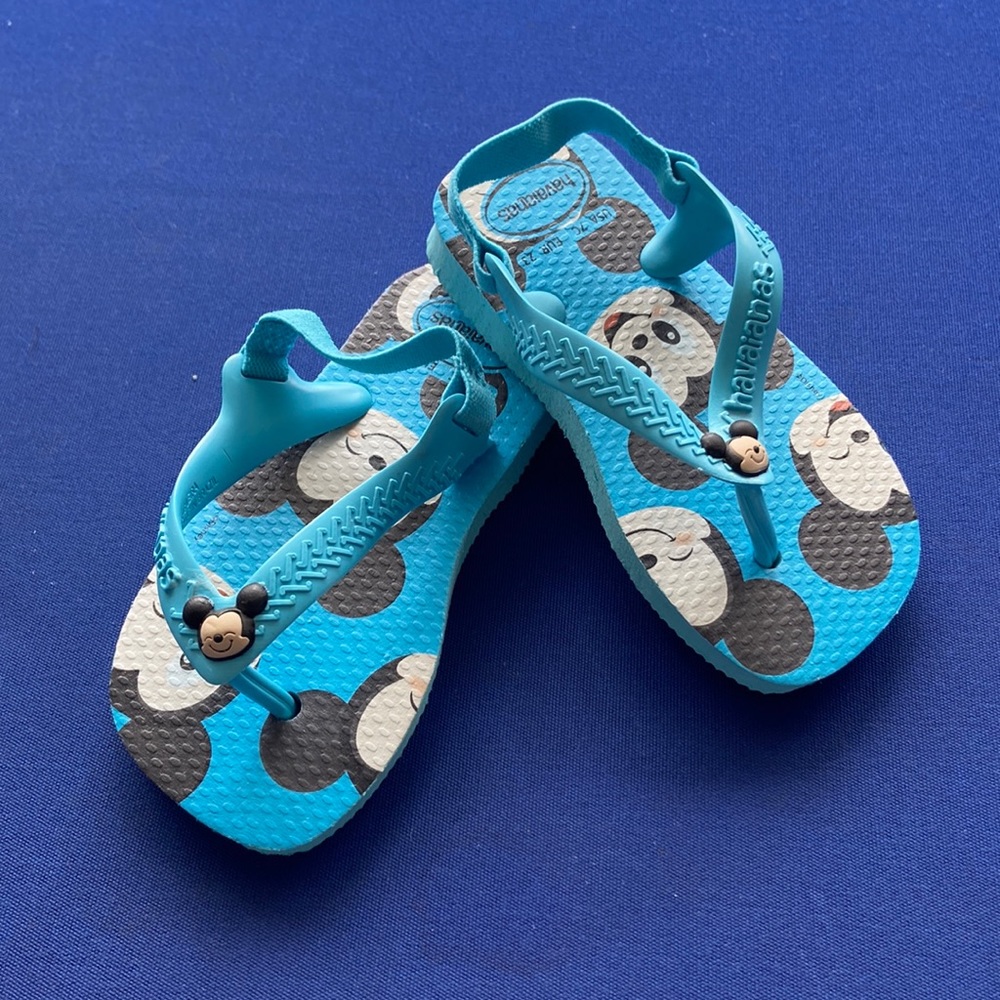 Toddlers beach sandals